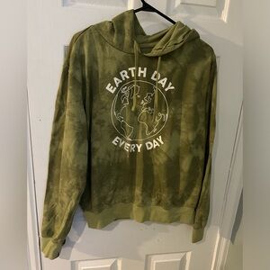 Eco closet pullover hoody relaxed fit casual loungewear eco recycled sustainable